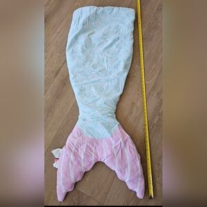 Mermaid Tail Blanket in Pink and Blue